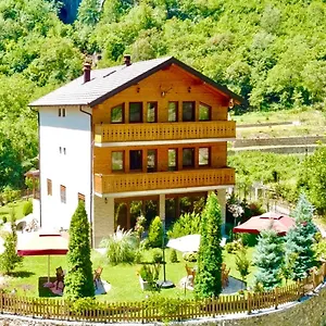 Alexander Bed & Breakfast Valbona